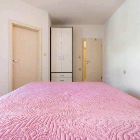 Amazing Apartment In Selca With Wifi Zewnętrze zdjęcie