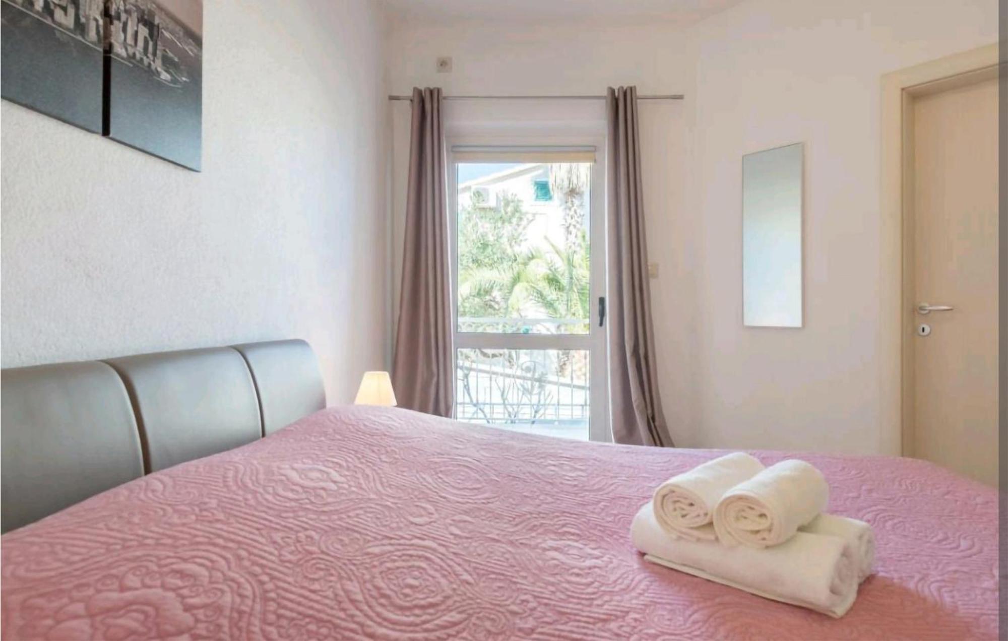 Amazing Apartment In Selca With Wifi Zewnętrze zdjęcie