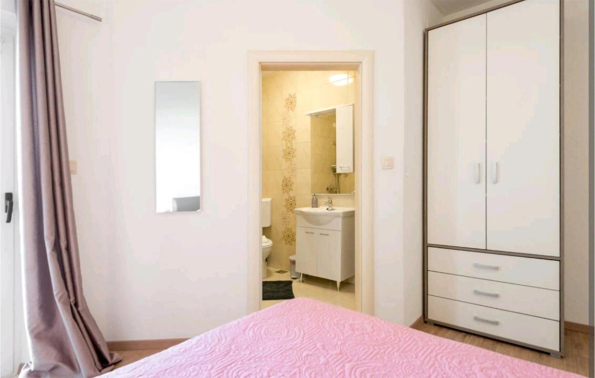 Amazing Apartment In Selca With Wifi Zewnętrze zdjęcie