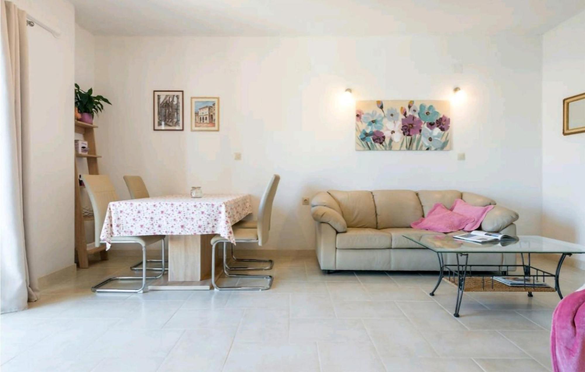 Amazing Apartment In Selca With Wifi Zewnętrze zdjęcie
