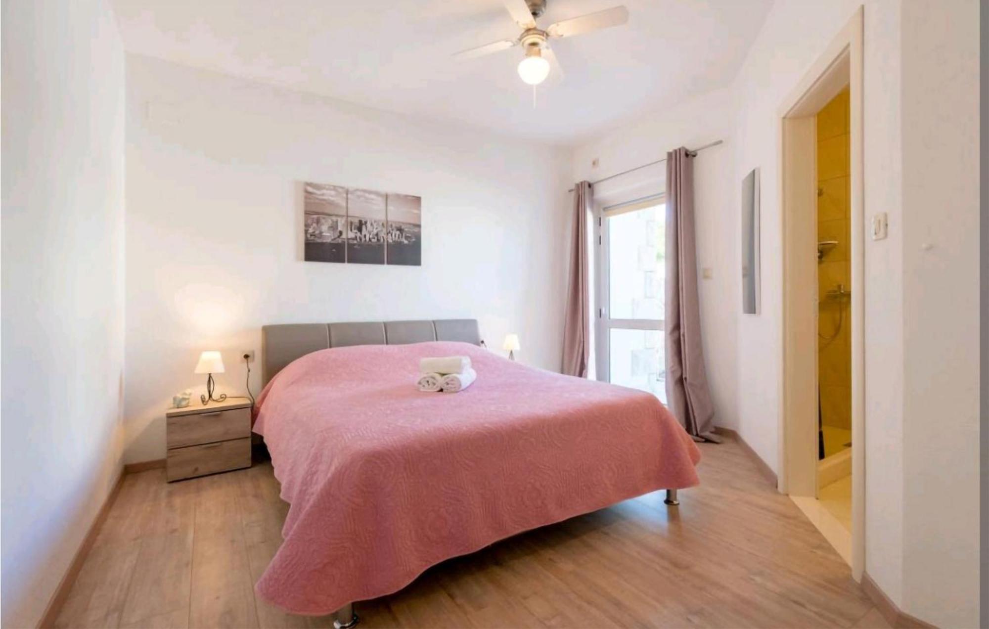 Amazing Apartment In Selca With Wifi Zewnętrze zdjęcie
